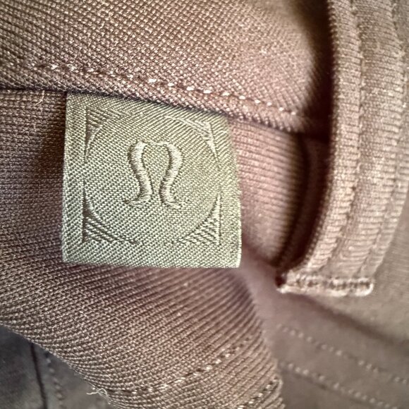 EUC Lululemon ABC pant - men's size 38 with 31-inch inseam - Black - Picture 4 of 9